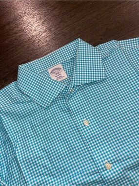 Brooks Brothers Men’s Sz 16 1/2-2/3 Blue and White Gingham Button-Down Shirt
